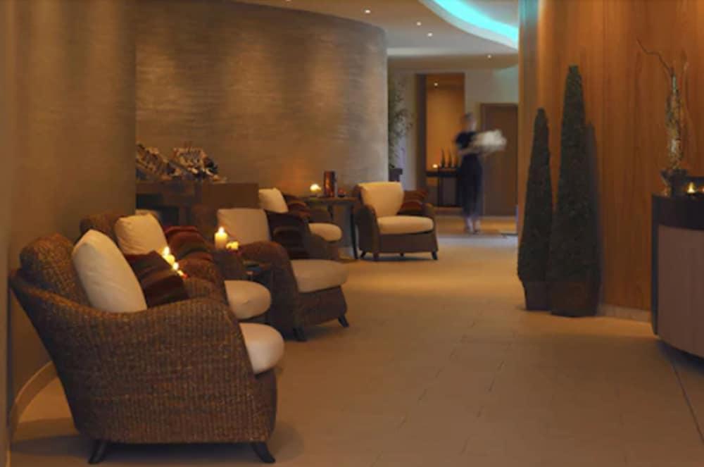 Aghadoe Heights Hotel & Spa คิลลาร์นีย์ ภายนอก รูปภาพ The spa at The Dorchester