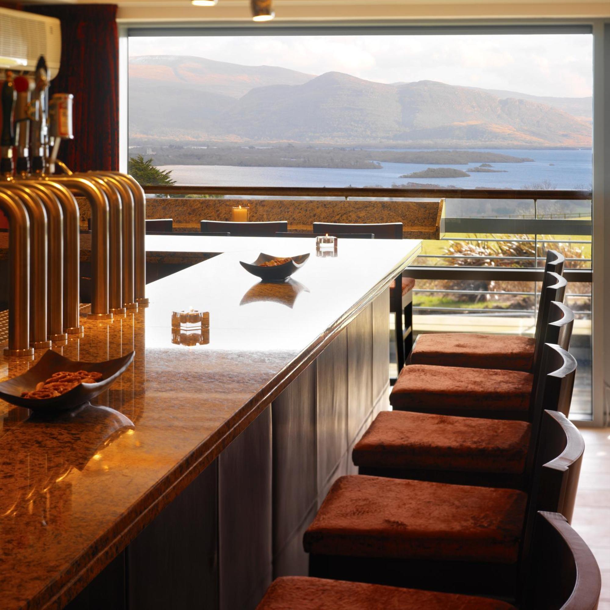Aghadoe Heights Hotel & Spa คิลลาร์นีย์ ภายนอก รูปภาพ The bar at the 1912